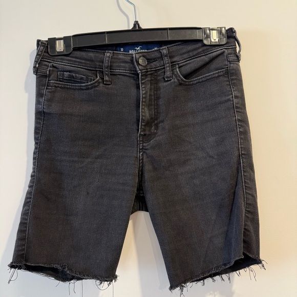 Hollister | women's W25'' dark grey high waisted skinny shorts enbroidery - Picture 2 of 7